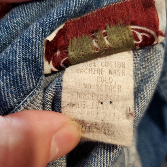 Vintage 80s Fall Jean Jacket w Leaf Embroidery & Rhinestones - Picture 8 of 13